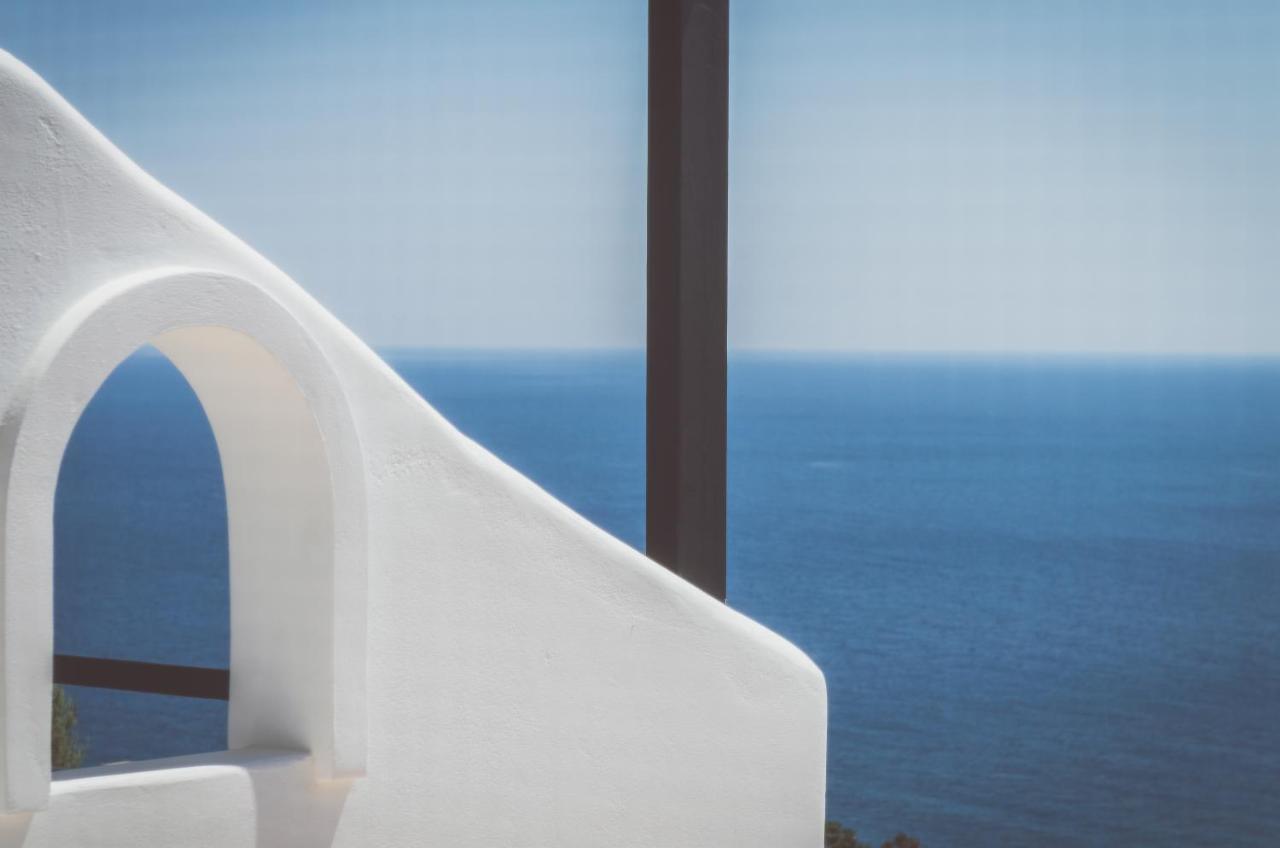 Psaravolada Milos 3* Strand van Agia Kiriaki