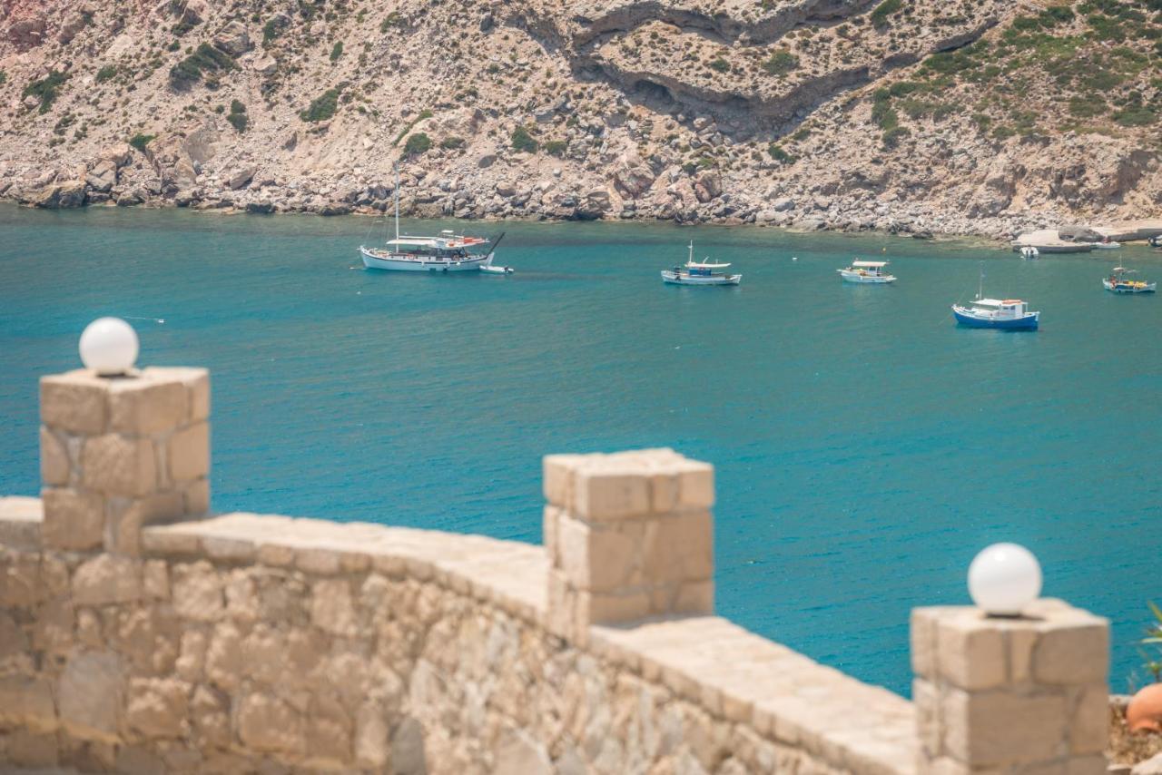 Psaravolada Milos Hotel