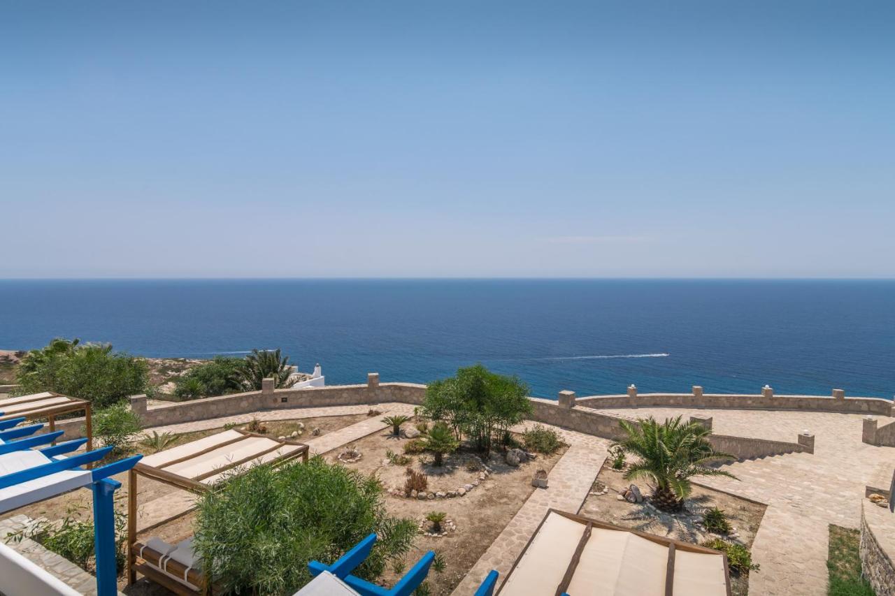 Psaravolada Milos Hotel Strand van Agia Kiriaki