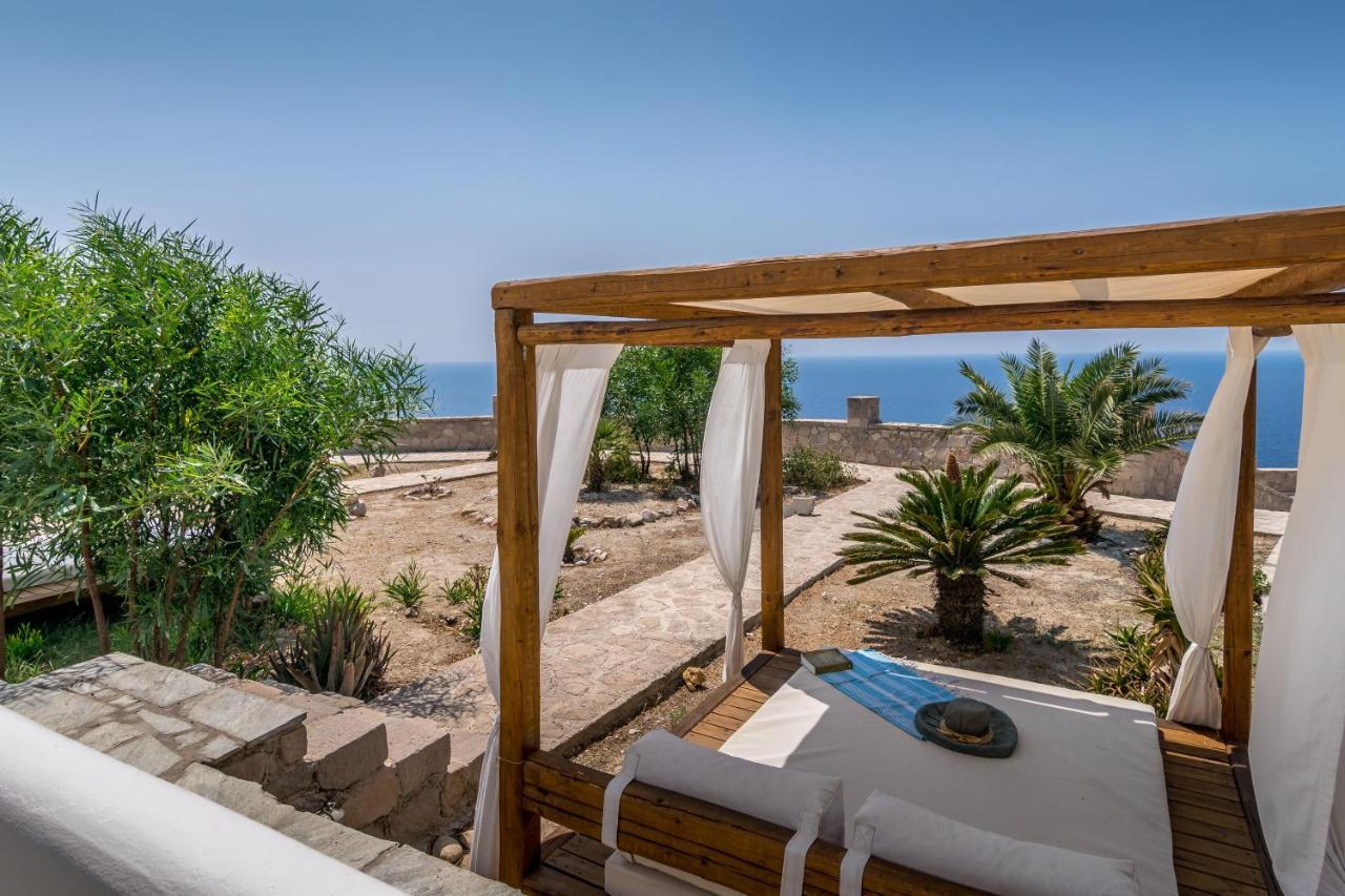 Psaravolada Milos 3* Strand van Agia Kiriaki