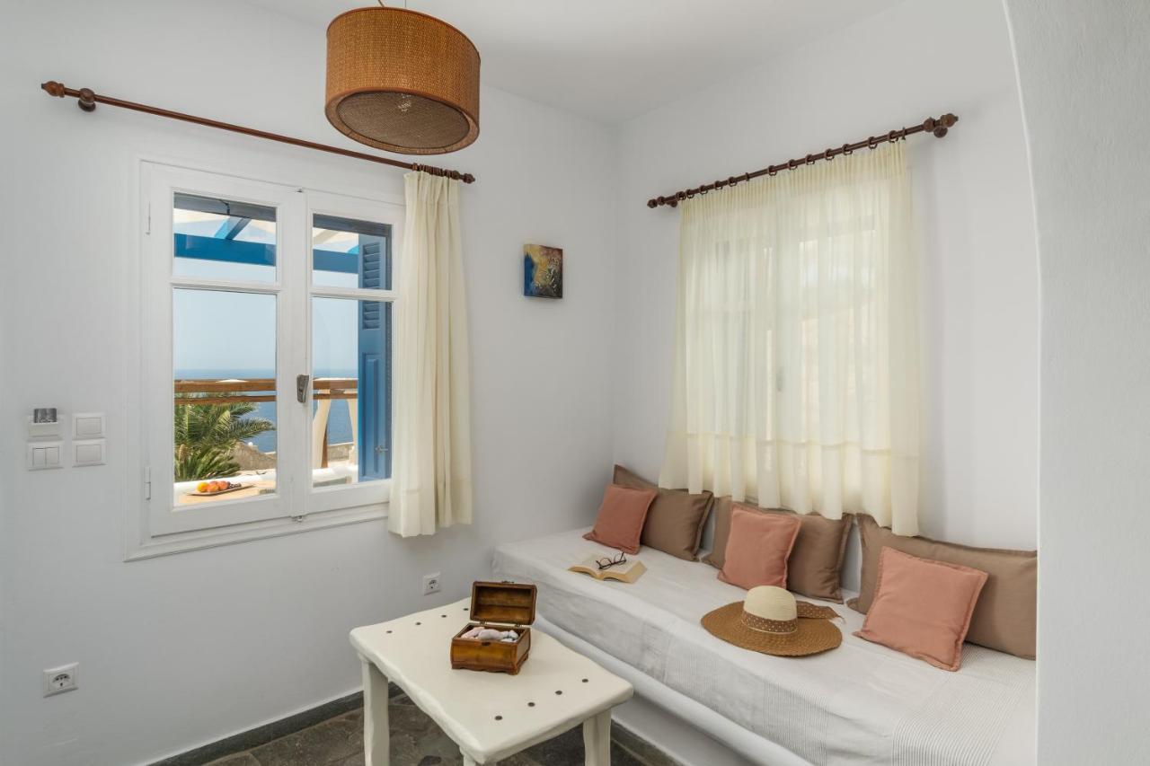 Psaravolada Milos Hotel
