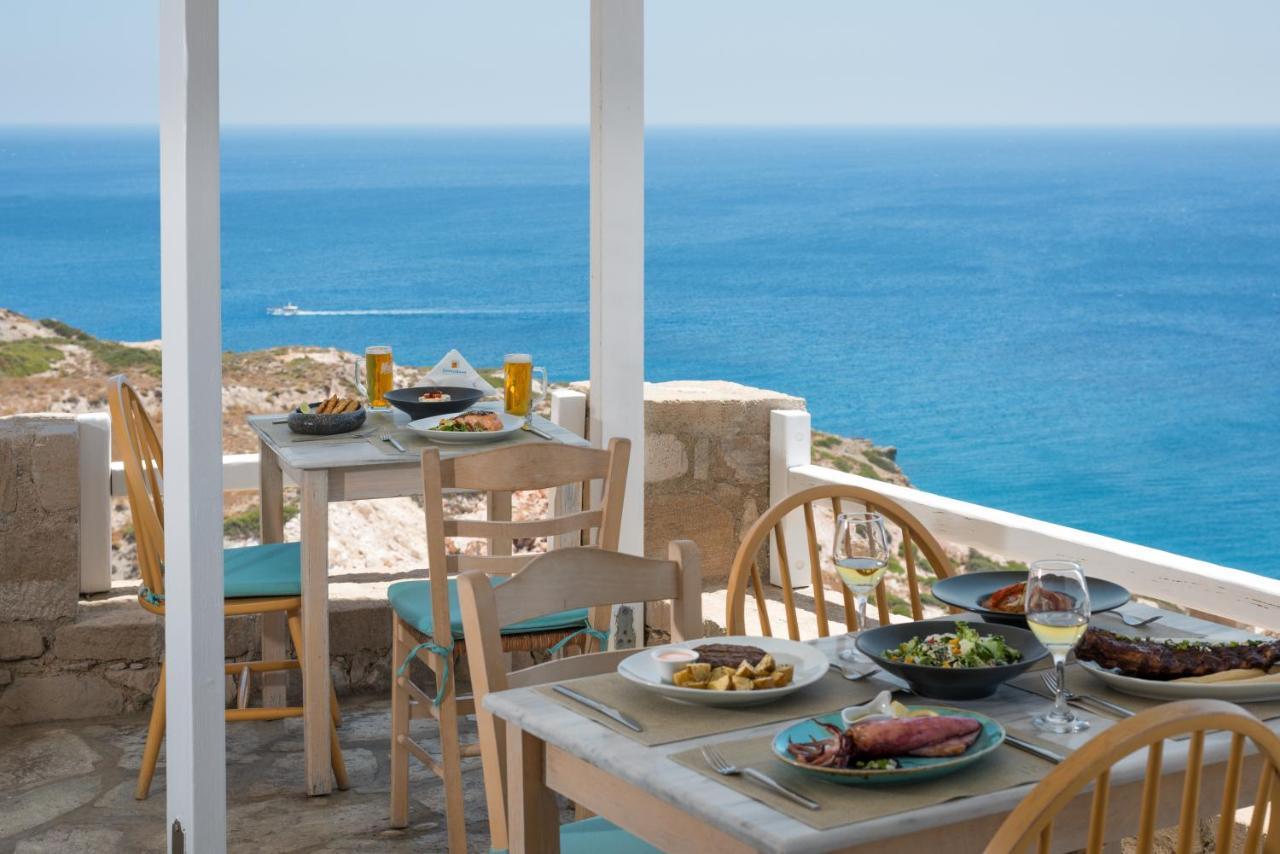 Psaravolada Milos Hotel Strand van Agia Kiriaki