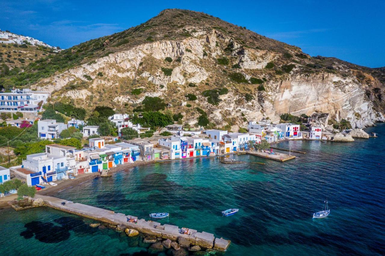 Psaravolada Milos Strand van Agia Kiriaki