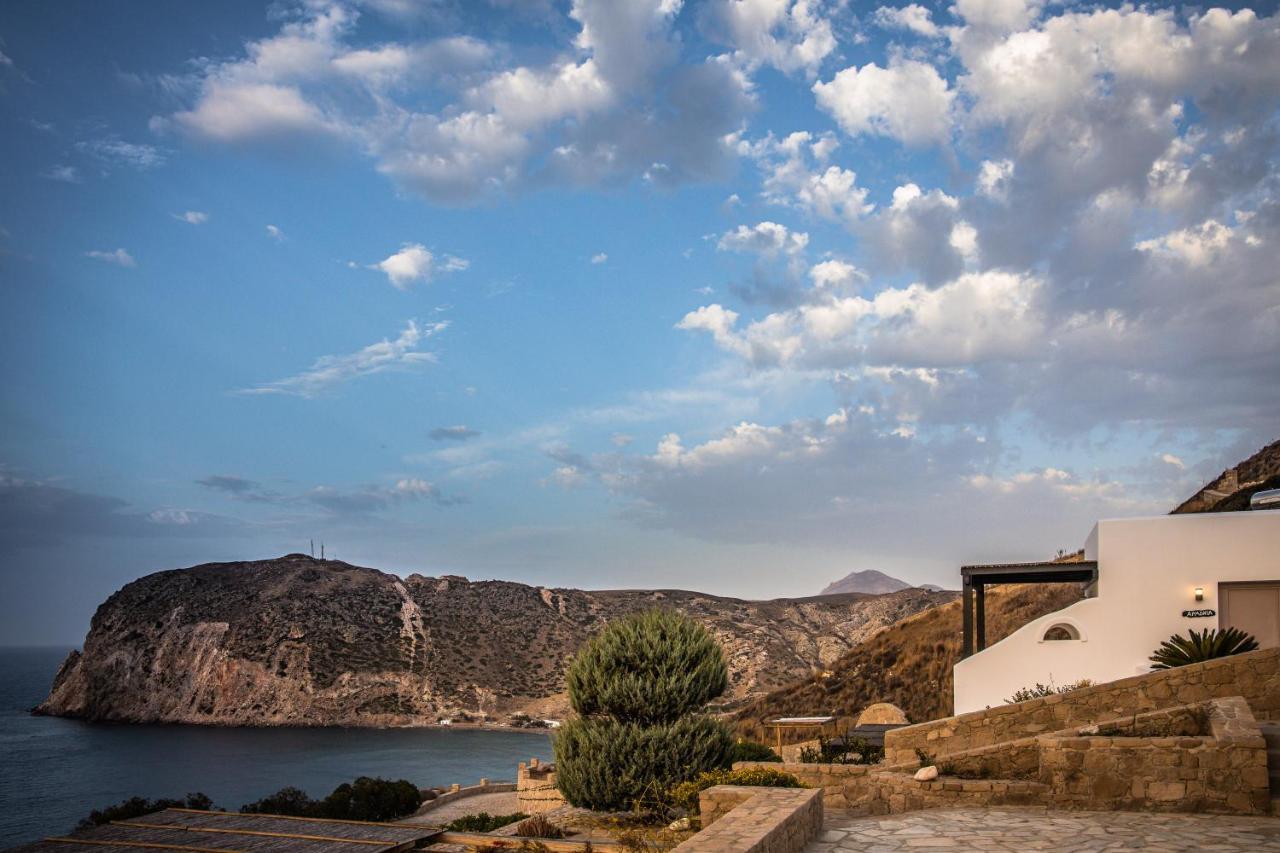 Psaravolada Milos Hotel Agia Kiriaki Beach (Milos)