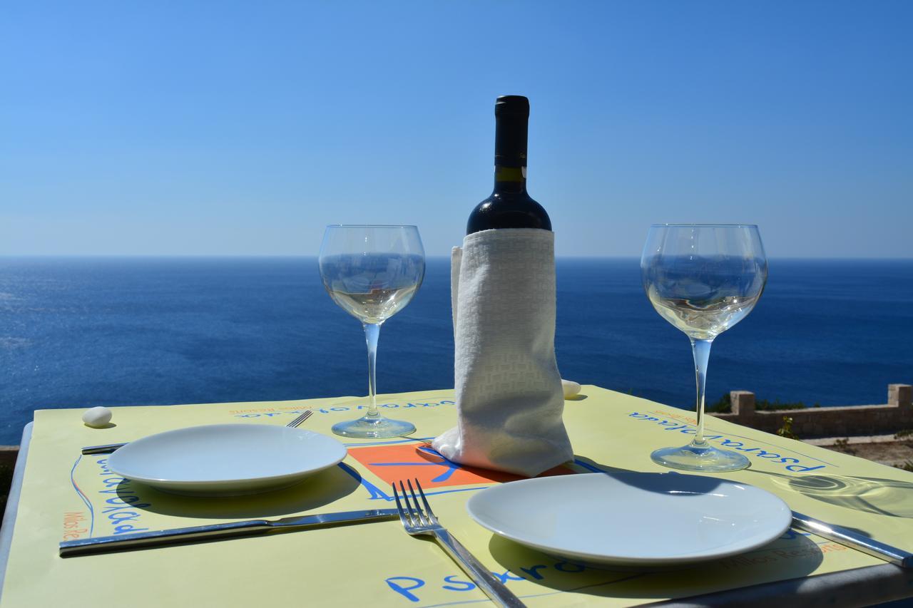 Psaravolada Milos 3* Strand van Agia Kiriaki