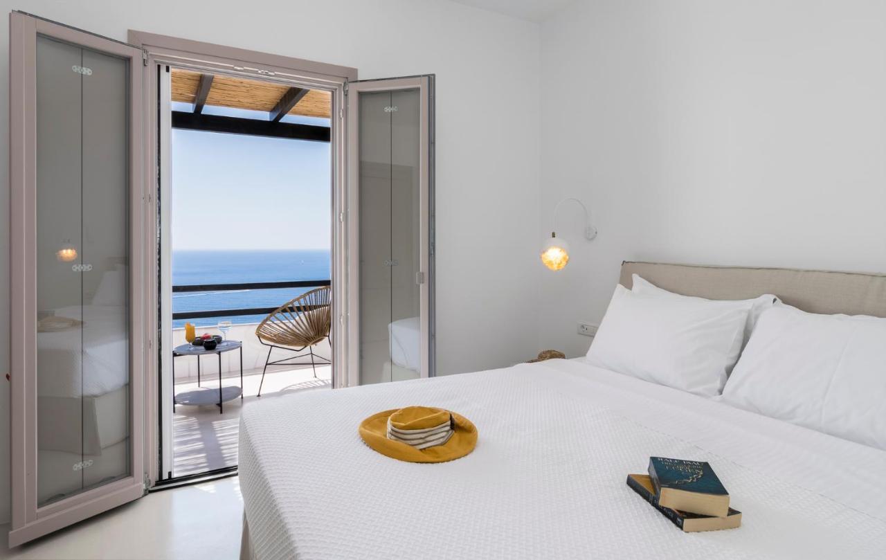 Psaravolada Milos Strand van Agia Kiriaki
